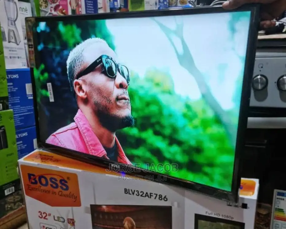 Booss 32 Inches Flat Screen Tv