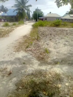 Kiwanja Kinauzwa Milioni 17