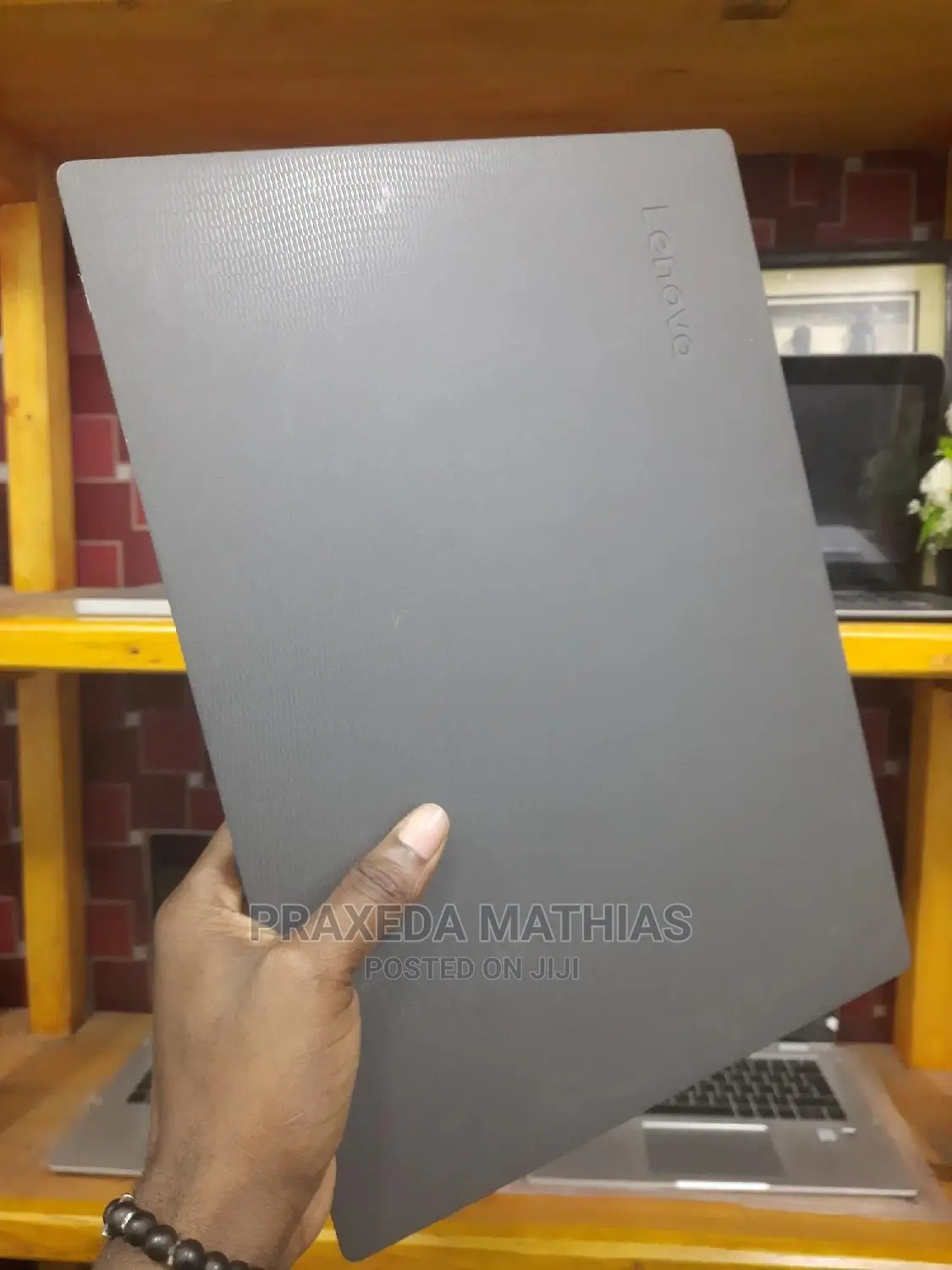 Laptop Lenovo IdeaPad 130 4GB Intel Celeron HDD 500GB