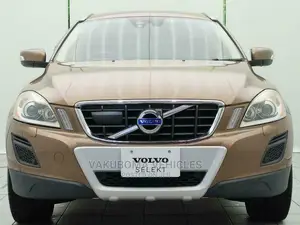 Volvo XC60 2012 Gold