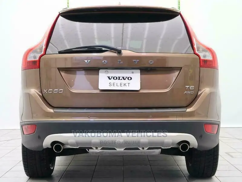 Volvo XC60 2012 Gold