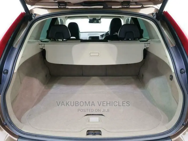Volvo XC60 2012 Gold