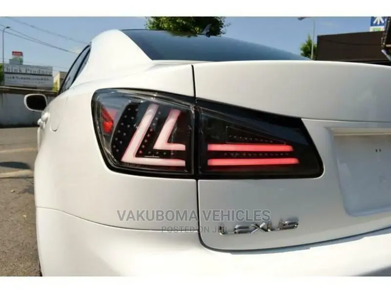 Lexus IS 2007 Pearl