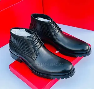High Qulity Boots Shoes