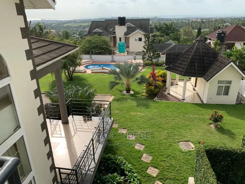 5bdrm Villa in Sala Sala, Kinondoni for Sale