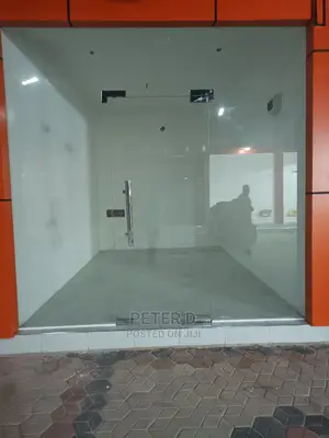 Frame Mpya Inatazama Lami