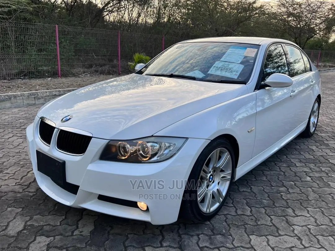 BMW 320i 2007 White