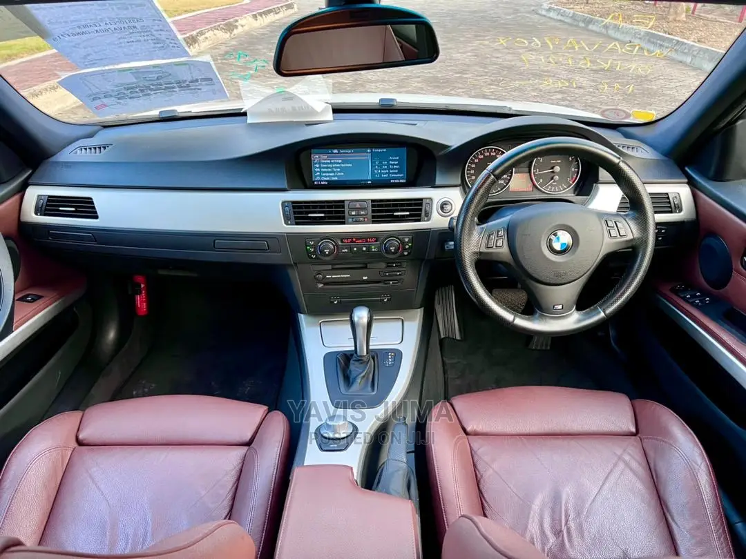 BMW 320i 2007 White