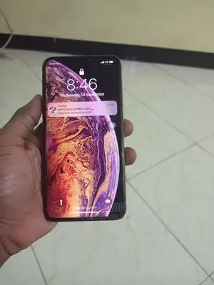 New Apple iPhone XS Max 64 GB Gold