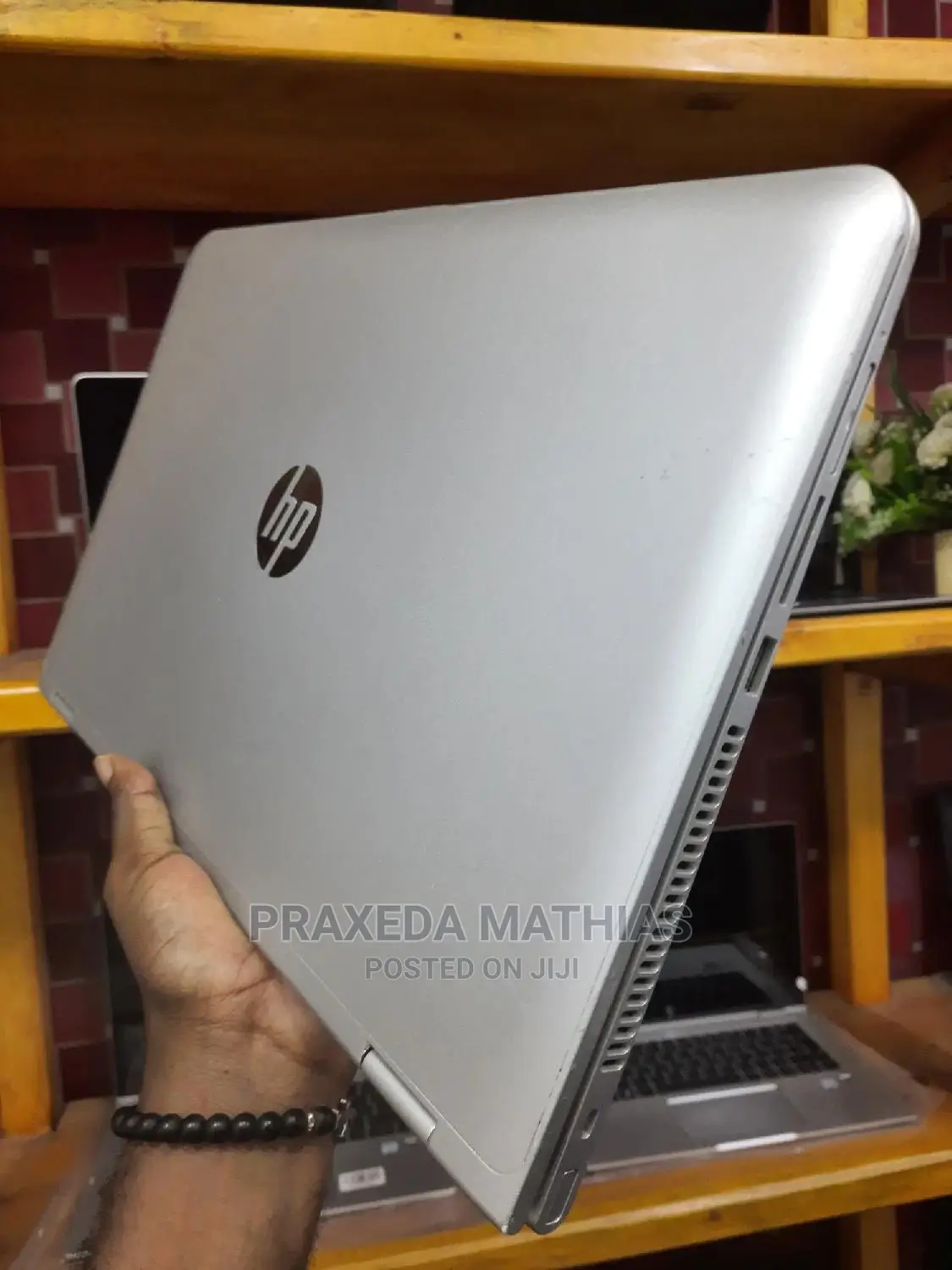 Laptop HP Envy X360 15-Cp0013nr 8GB Intel Core I5 HDD 500GB