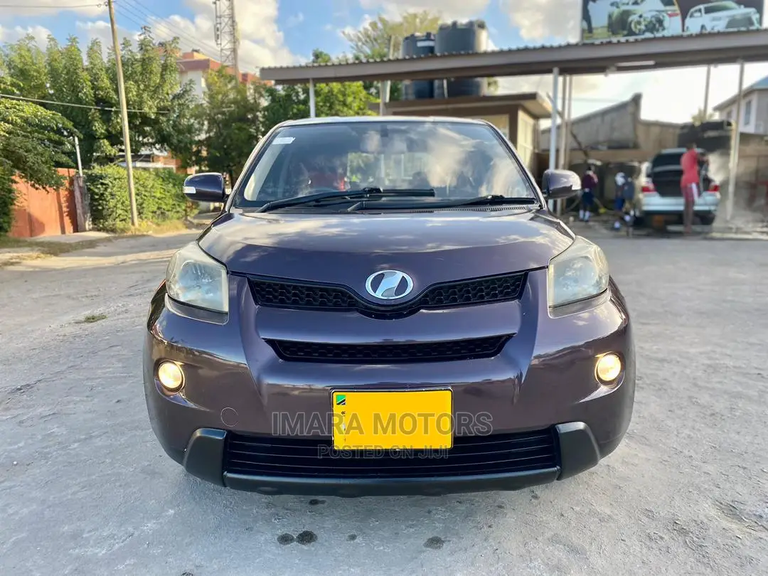 Toyota IST 2008 Burgandy