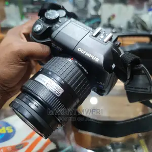 Olympus E-300 Evolt