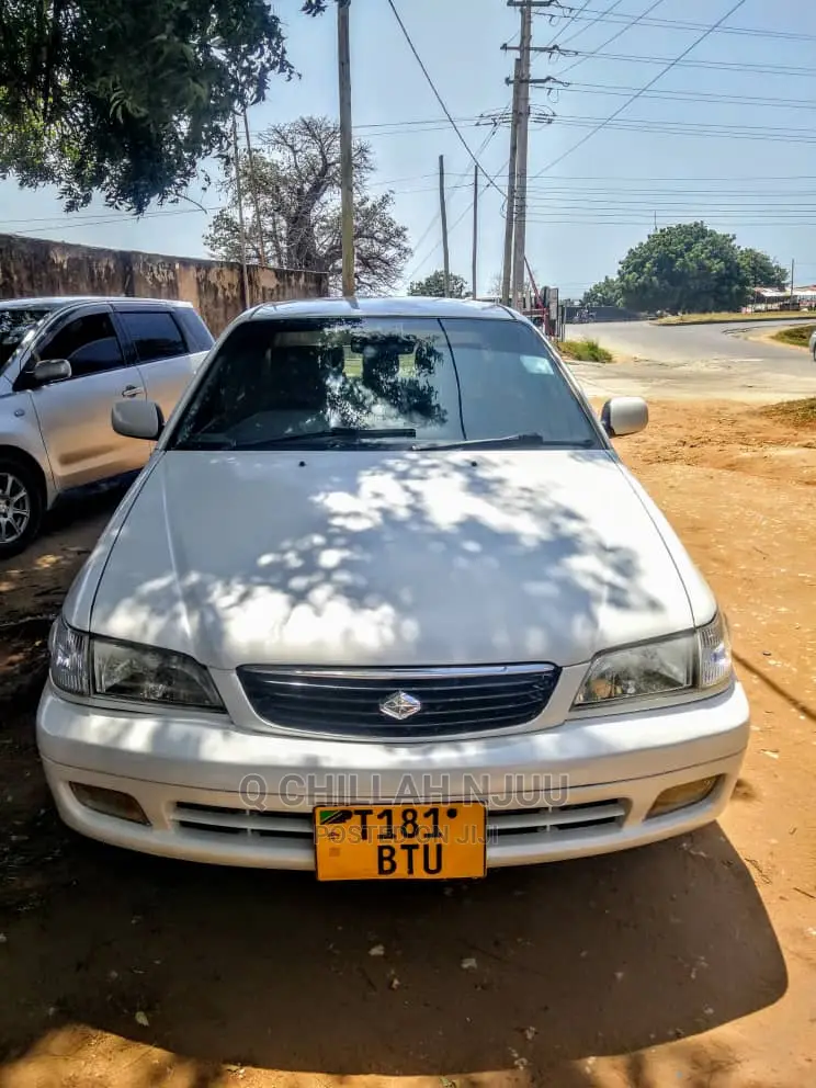 Toyota Corona Premio 1996 White