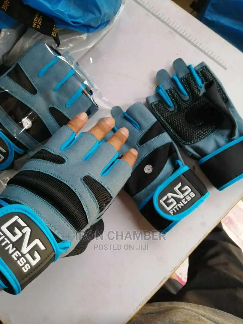 Ladies Gym Gloves.
