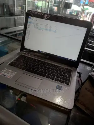 Laptop HP EliteBook 820 G3 8GB Intel SSD 256GB