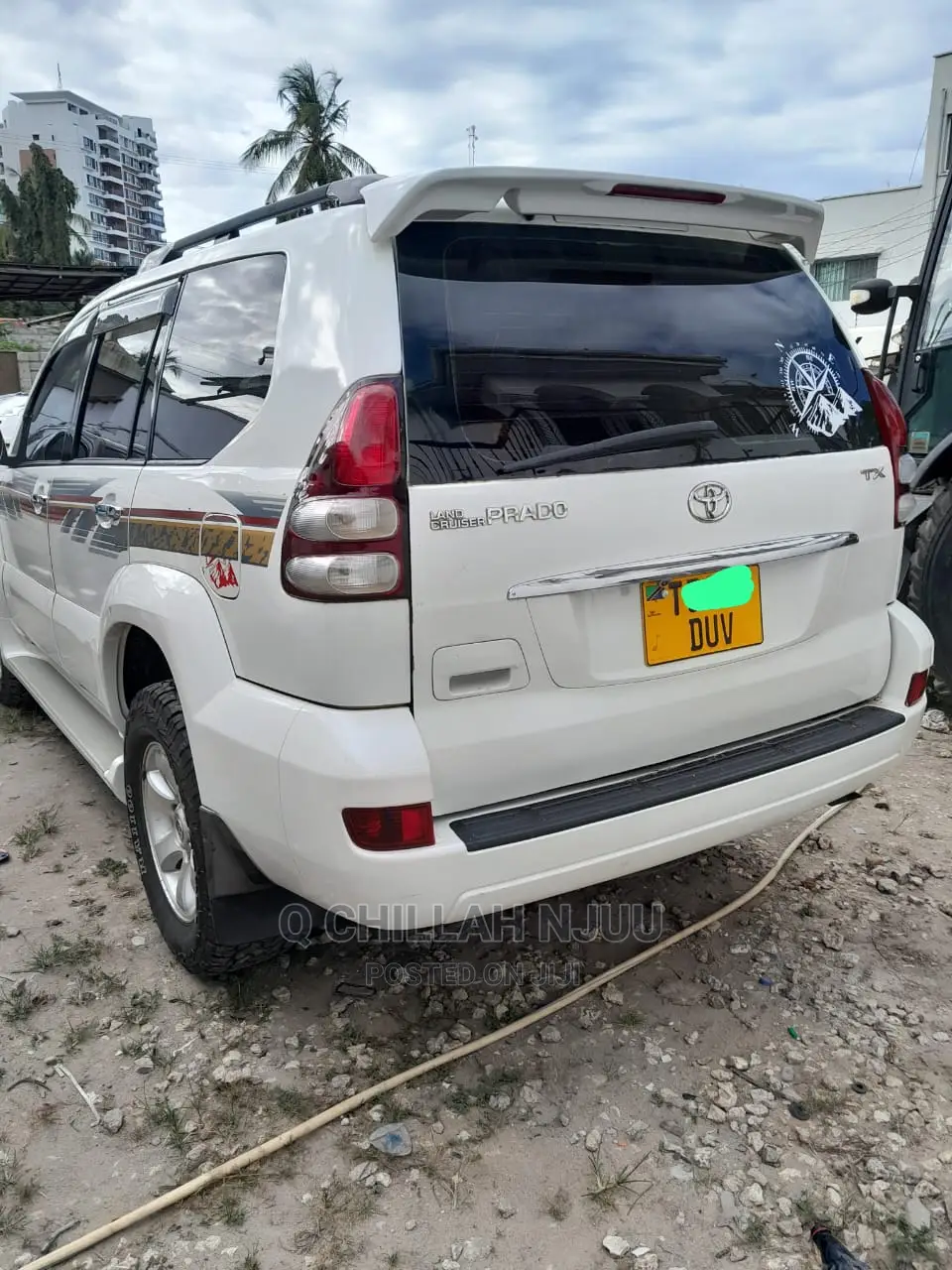 Toyota Land Cruiser Prado 2005 White