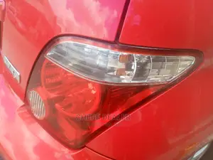 Toyota IST 2006 Red