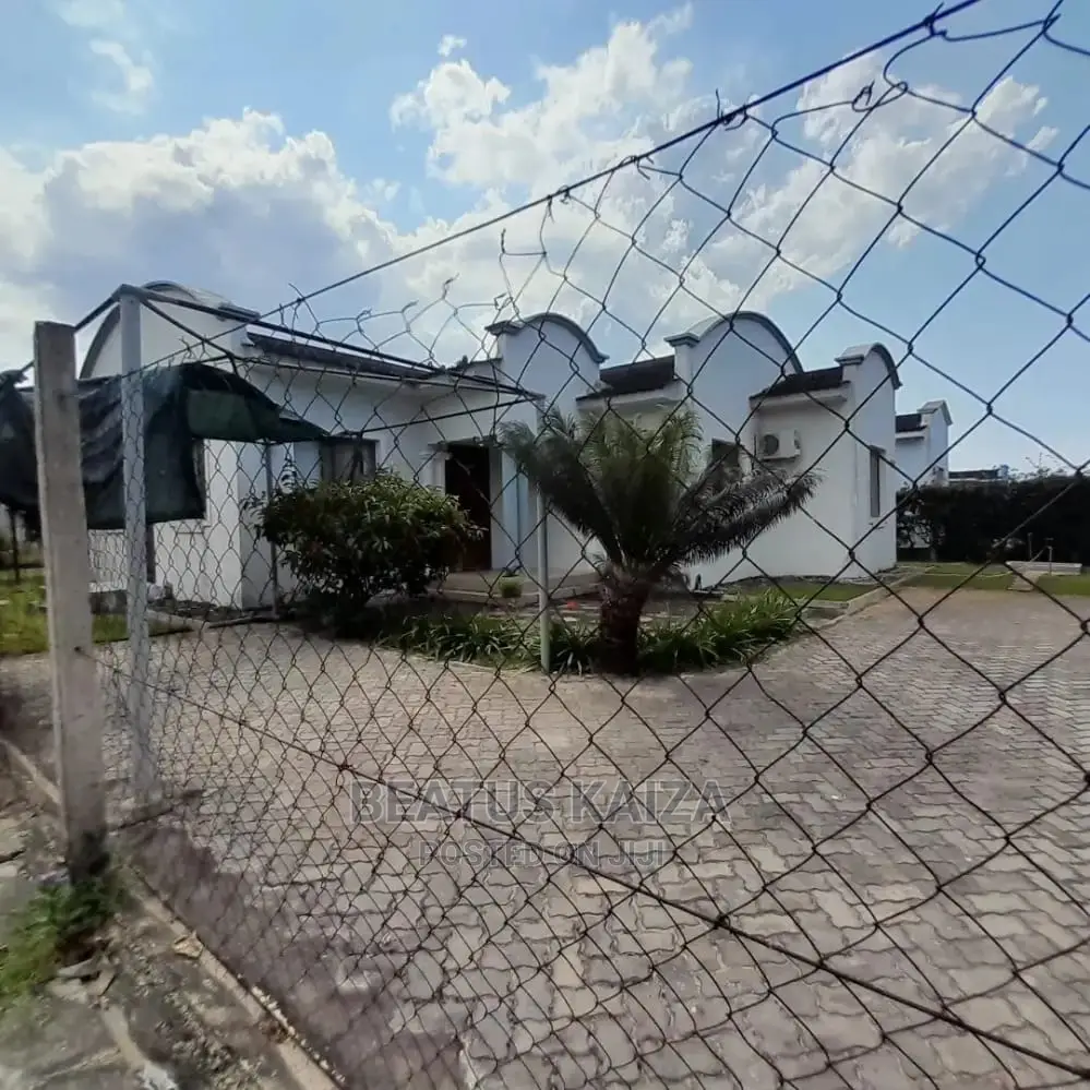 3bdrm Bungalow in Kigamboni South for rent