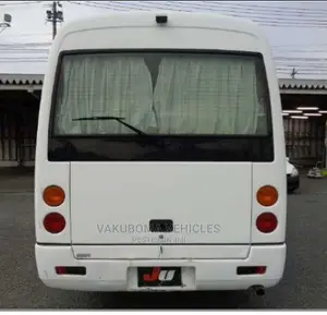 Mitsubishi Fuso Rosa 2001 White