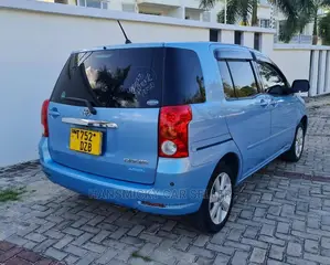Toyota Raum 2004 Blue