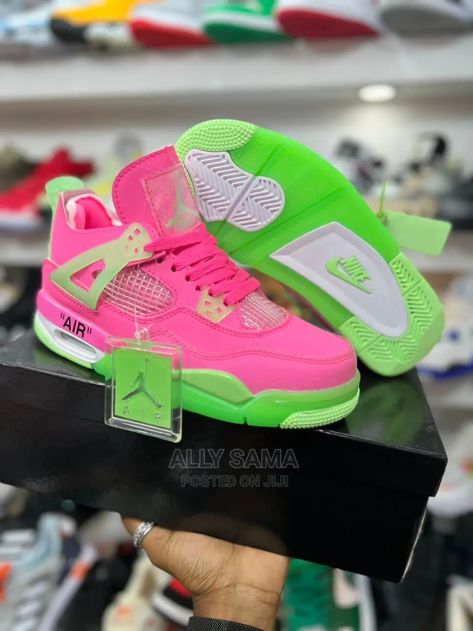 Lady's Jordan Pink