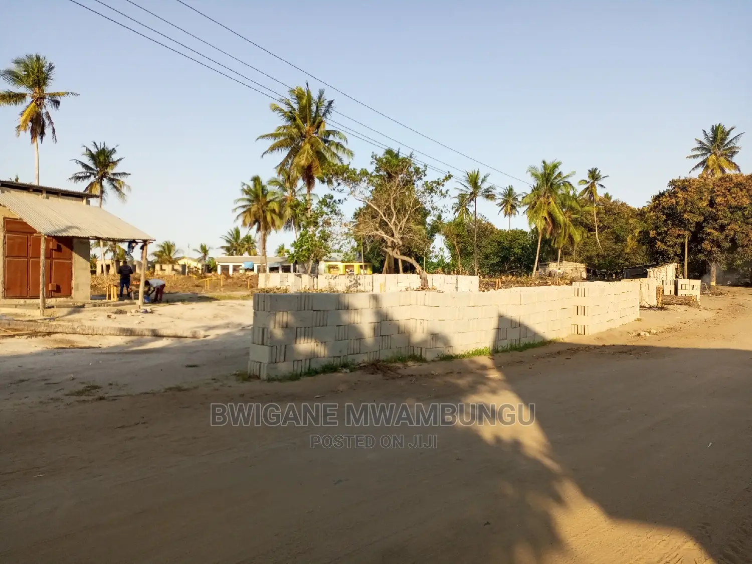 Viwanja Kongowe Jiran Na Twangoma Bei