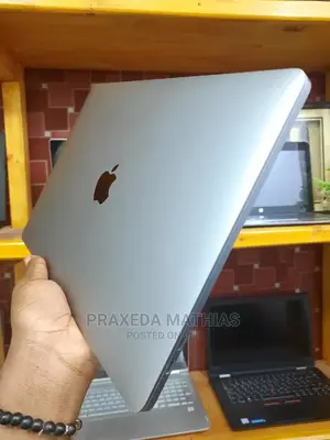 Laptop Apple MacBook Pro 2017 8GB Intel Core I5 SSD 256GB