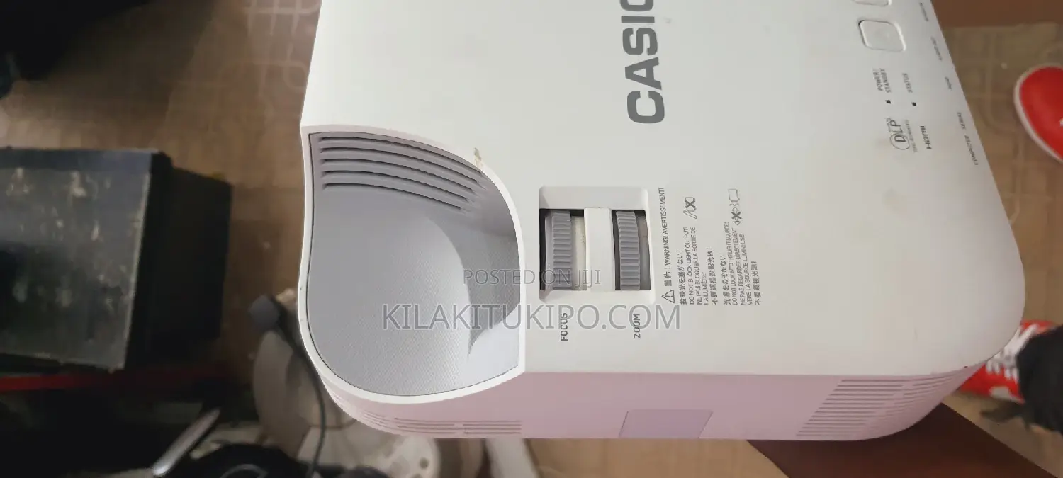 Casio Projector Xj-V1