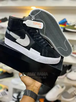 Nike SB Black