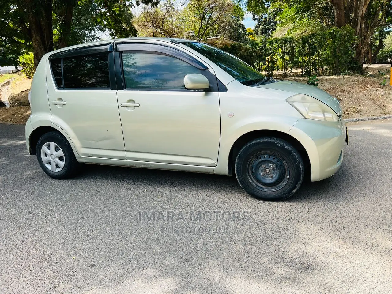 Toyota Passo 2006 Green