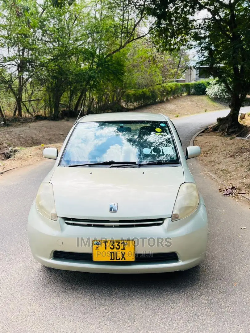 Toyota Passo 2006 Green
