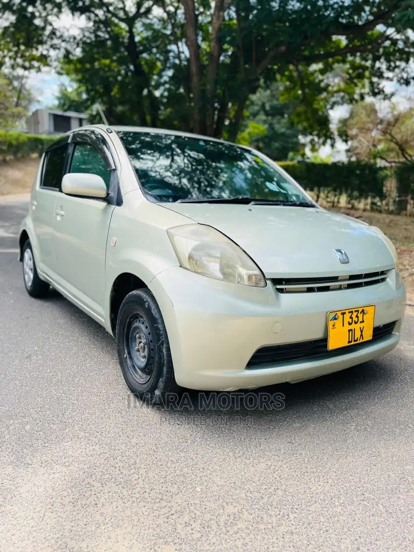 Toyota Passo 2006 Green