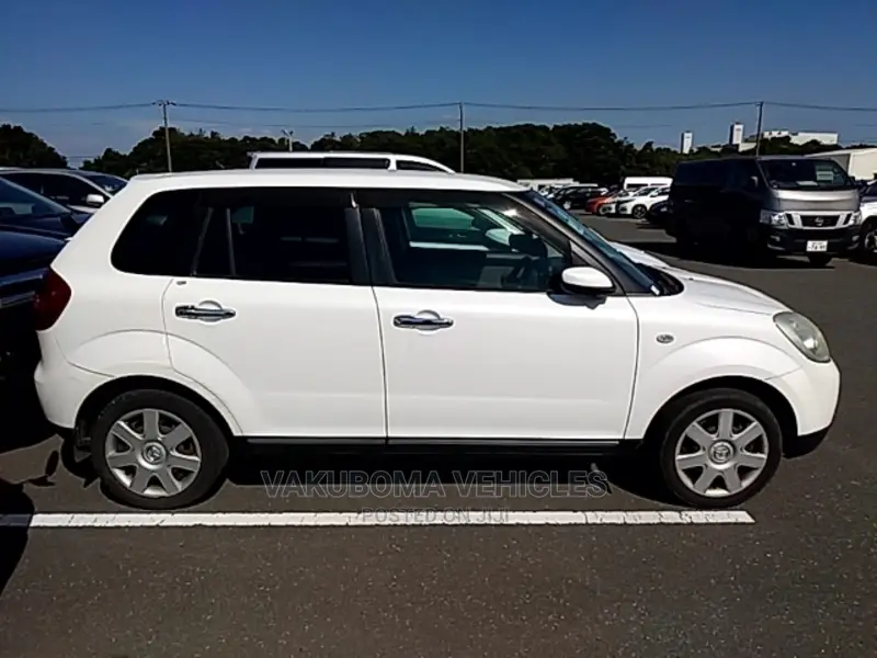 Mazda Verisa 2009 Pearl