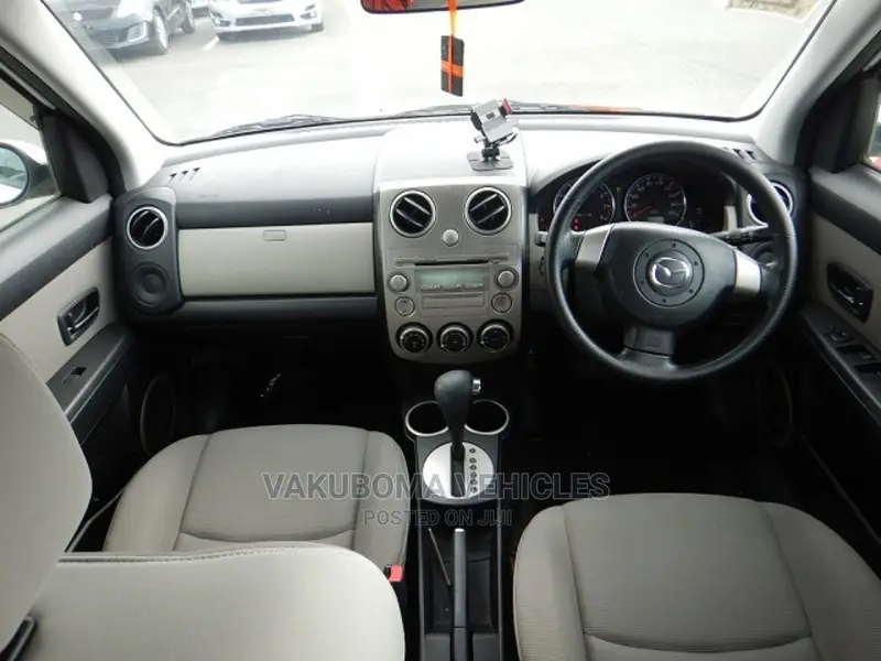 Mazda Verisa 2009 Pearl