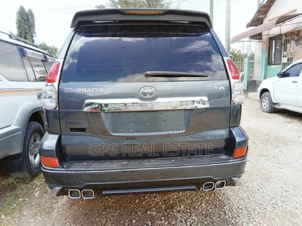 Toyota Land Cruiser Prado 2012 Black