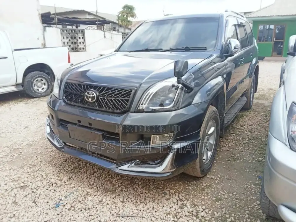 Toyota Land Cruiser Prado 2012 Black