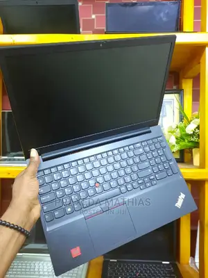 Laptop Lenovo Thinkpad E15 16GB Intel Core I7 SSD 512GB