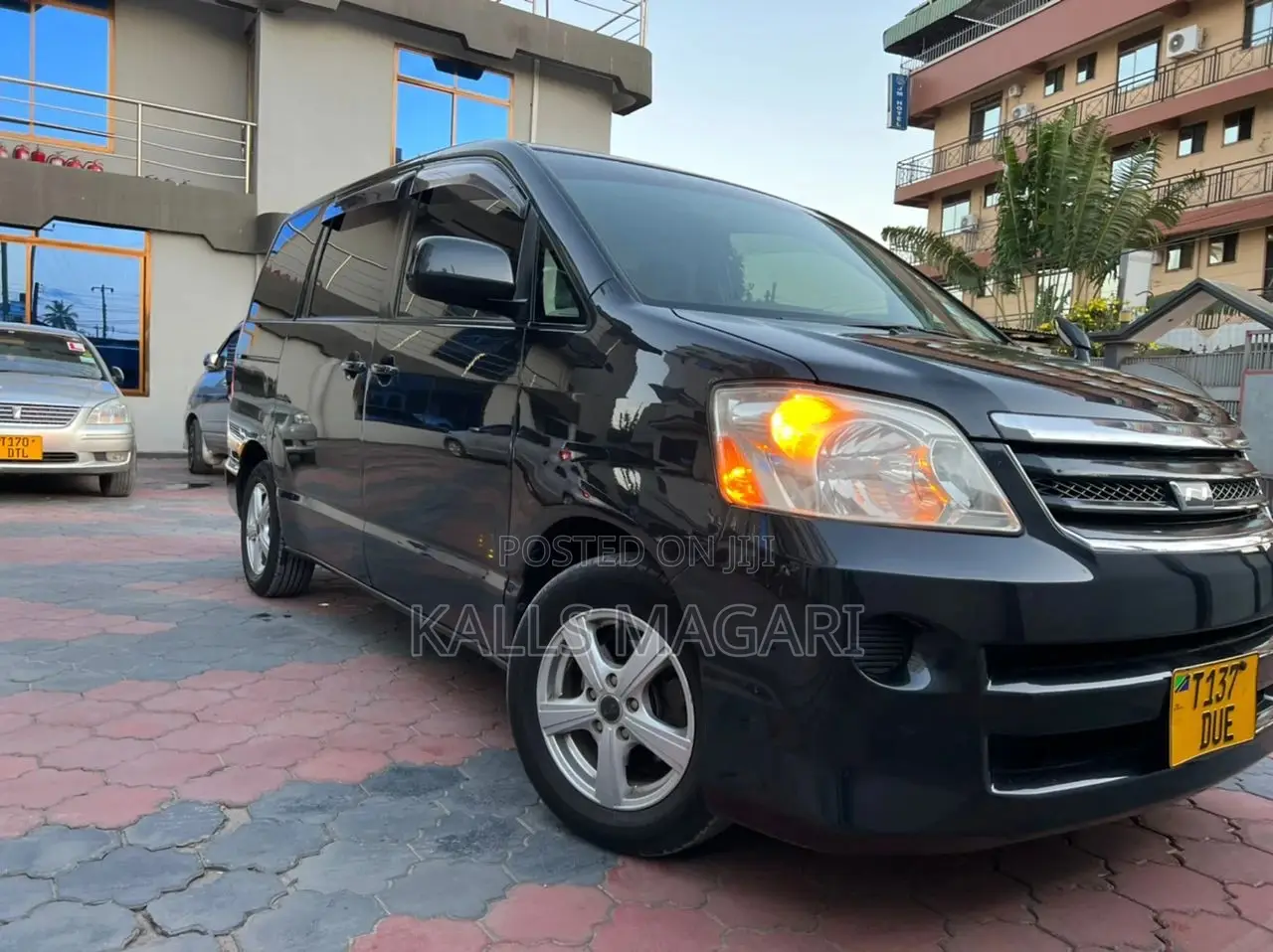 Toyota Noah 2006 Black