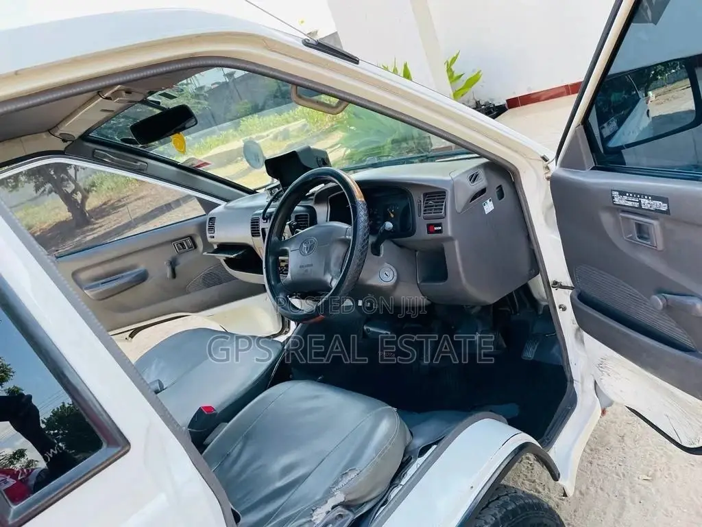 Toyota Townace 2004 White