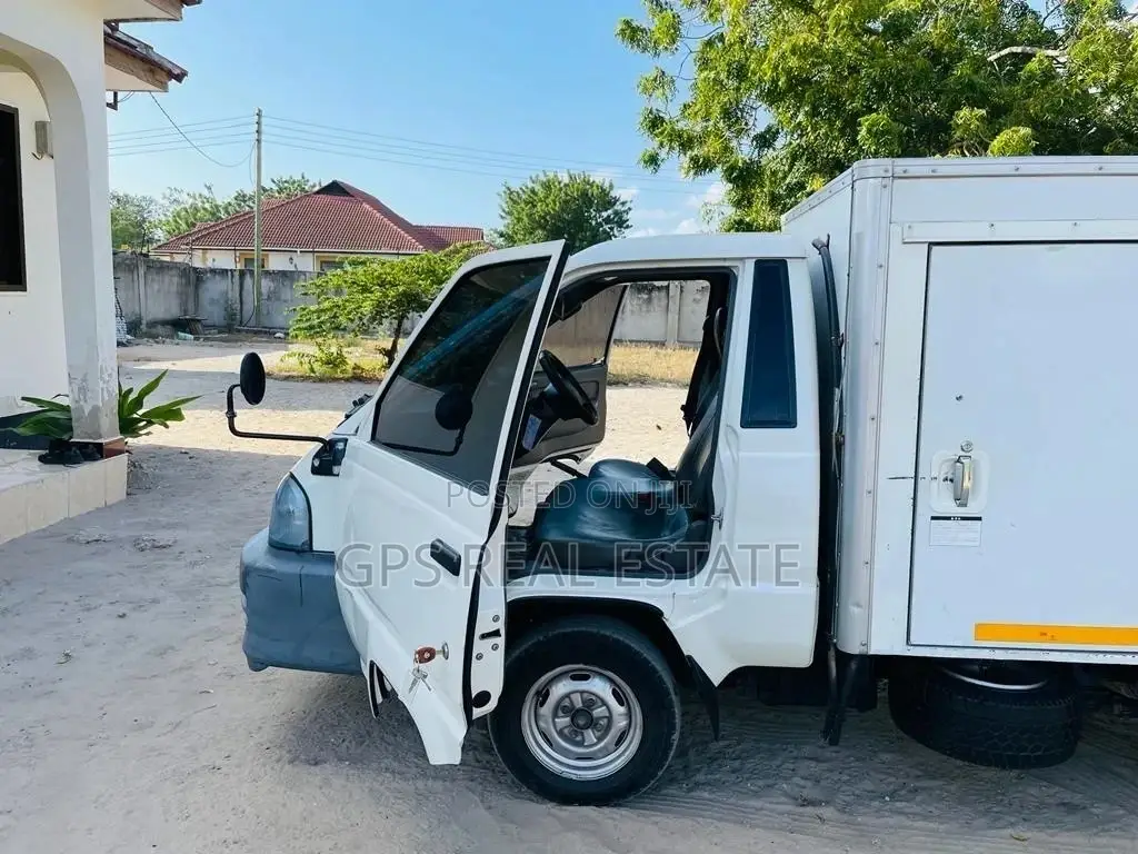 Toyota Townace 2004 White