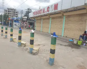 Frem Kubwa Ya Biashara Inapangishwa
