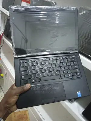 Laptop Dell Latitude 7389 8GB Intel Core I5 HDD 500GB