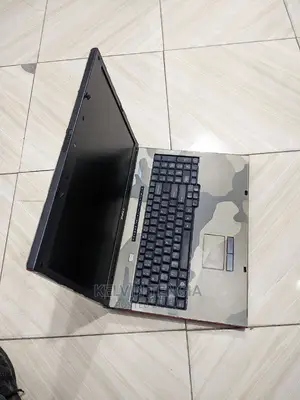 Laptop Dell Vostro 1720 3GB Intel Core 2 Duo HDD 320GB