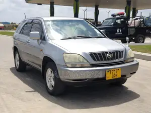 Toyota Harrier 2001