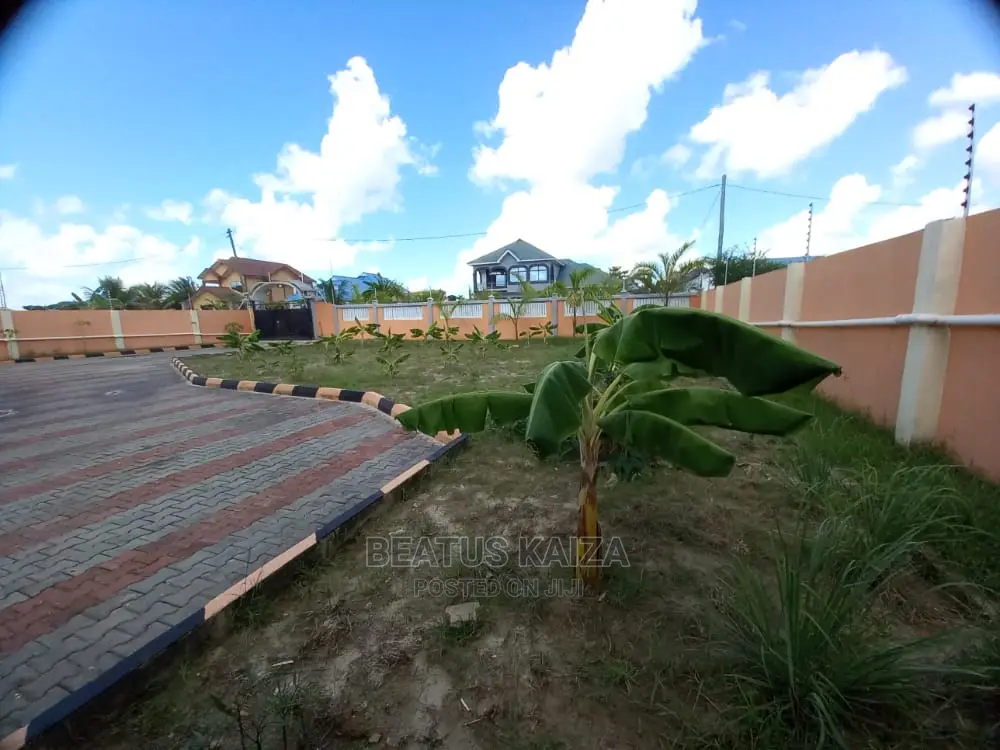 4bdrm Bungalow in Kigamboni Shangwe for sale