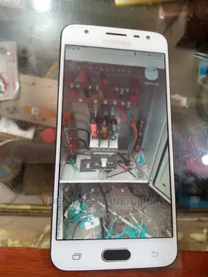 Samsung J7PRO Is Replacing OG LCD.