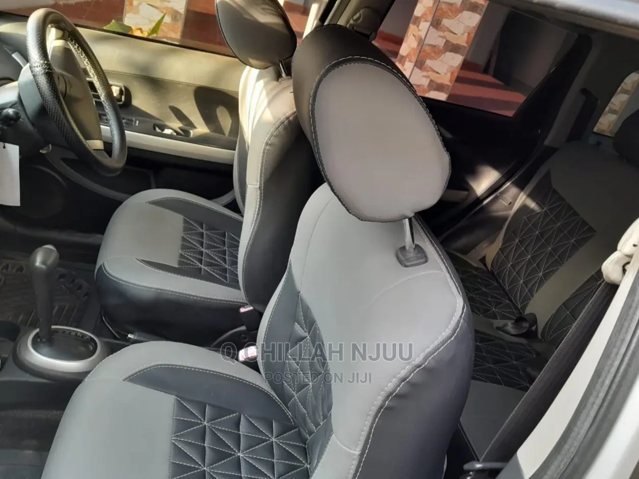 Toyota IST 2003 Silver