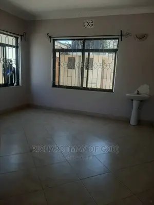 4bdrm Bungalow in Arusha for Rent