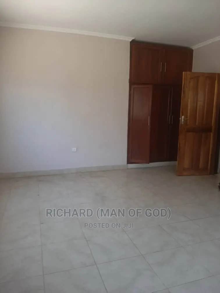 4bdrm Bungalow in Arusha for Rent