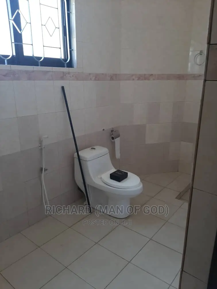 4bdrm Bungalow in Arusha for Rent